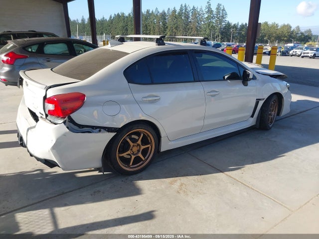 Subaru dib 2018 JF1VA1C67J9833001 Image 4