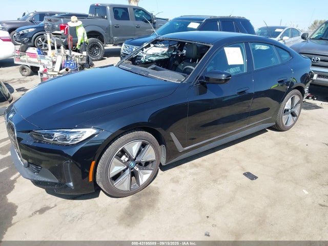 BMW 2023 2023 WBY43AW06PFP58677 Image 2
