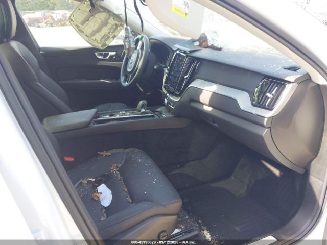 2025 VOLVO XC60 YV4M12RCXS1164020 Photo 4