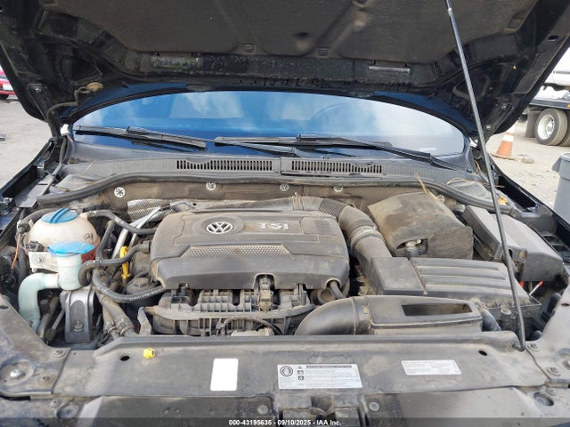 3VWD17AJ2EM327967 Volkswagen 2014