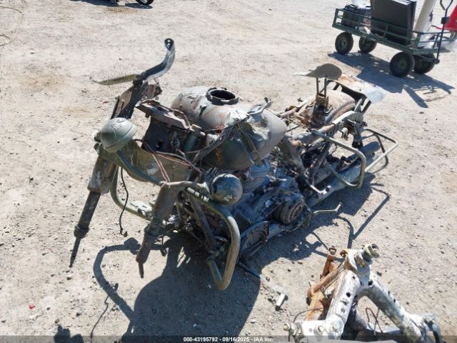 2011 HARLEY-DAVIDSON FLHTCU 1HD1FC411BB642076 Photo 1