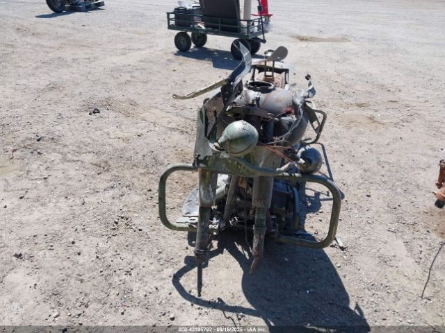 2011 HARLEY-DAVIDSON FLHTCU 1HD1FC411BB642076 Photo 4