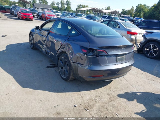 2023 TESLA MODEL 3 5YJ3E1EA7PF660456 Photo 2
