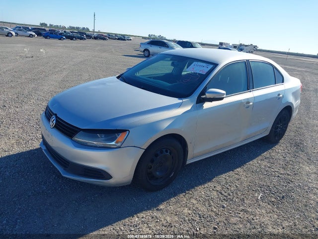 3VWD17AJ2EM270847 Volkswagen Jetta