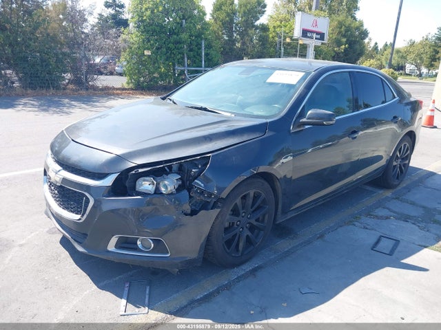 Chevrolet lkw 2014 1G11E5SL9EF297132 Image 2