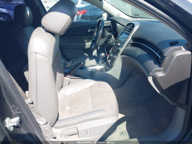 Chevrolet lkw 2014 1G11E5SL9EF297132 Image 5