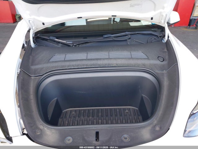 7SAYGDEE1NF543976 Tesla 2022