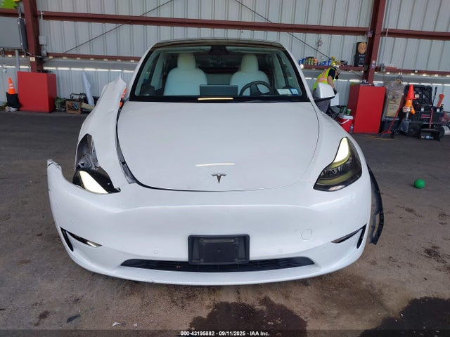 7SAYGDEE1NF543976 Tesla 2022