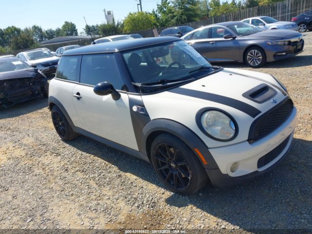 2007 MINI COOPER S WMWMF73557TL92267 Photo 0