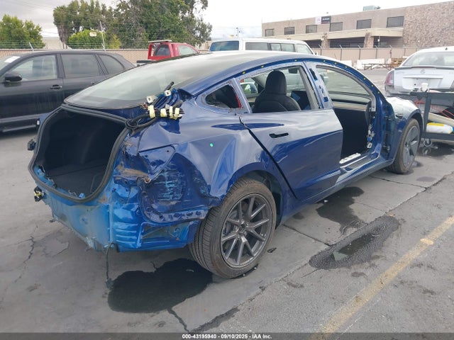 2022 TESLA MODEL 3 5YJ3E1EB1NF198692 Photo 3