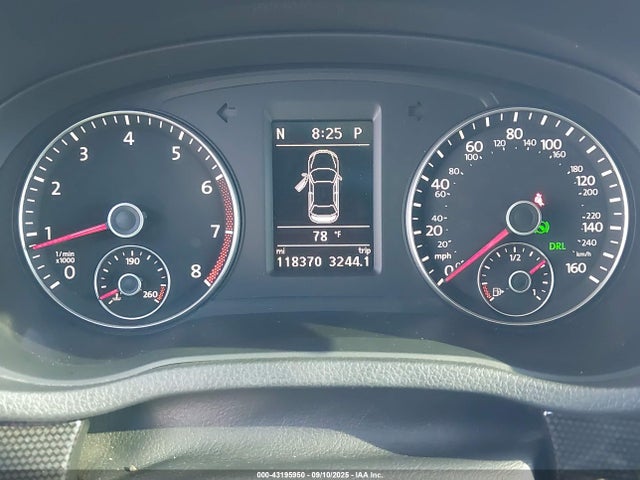 Volkswagen Passat 2015 1VWBT7A34FC079887 Image 7