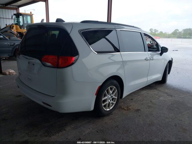 2021 CHRYSLER VOYAGER 2C4RC1DG1MR524216 Photo 3
