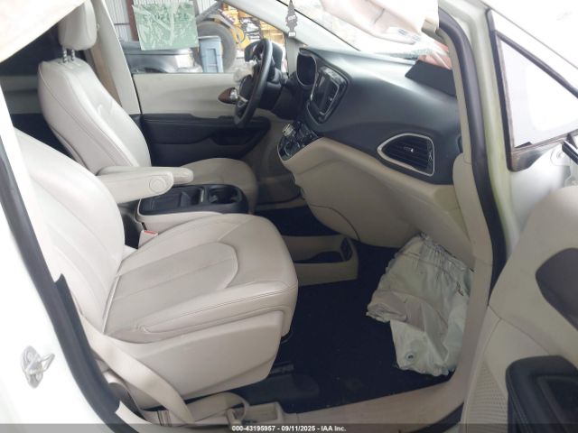 2021 CHRYSLER VOYAGER 2C4RC1DG1MR524216 Photo 4