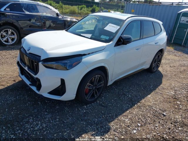 2024 BMW X1 WBX13EF06R5Y18108 Photo 1