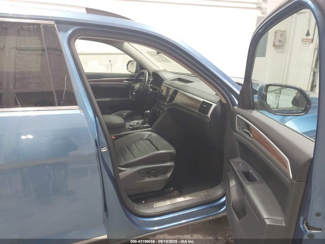 Продаж на аукціоні авто 2019 Volkswagen Atlas 3.6l V6 Sel Premium, vin: 1V2NR2CA1KC568298, номер лоту: 43196056