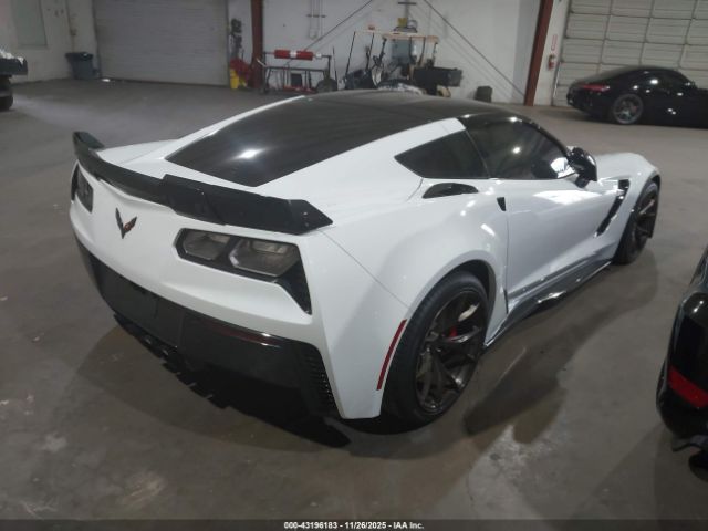 2017 CHEVROLET CORVETTE 1G1YN2D60H5607067 Photo 3