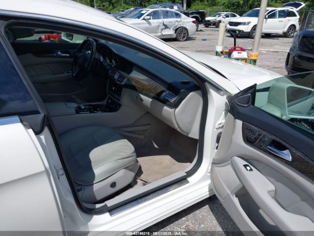 2012 MERCEDES-BENZ CLS 550 WDDLJ7DB6CA051828 Photo 4