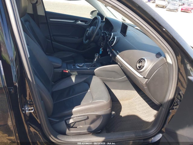 2016 AUDI A3 WAUB8GFF9G1031898 Photo 4