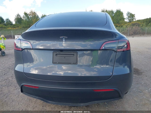 7SAYGDEE2PF752100 Tesla Model Y