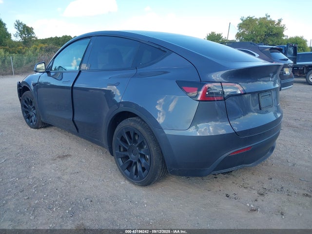 7SAYGDEE2PF752100 Tesla Model Y