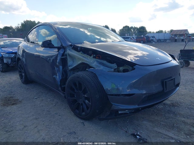 7SAYGDEE2PF752100 Tesla Model Y