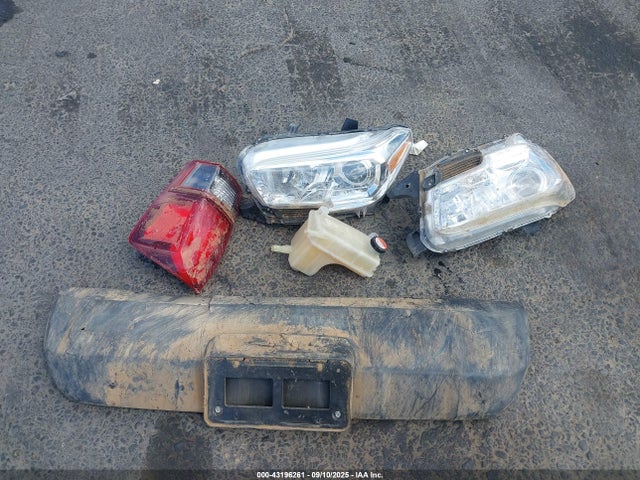 5TFRX5GN9LX182441 Toyota 2tr-fe