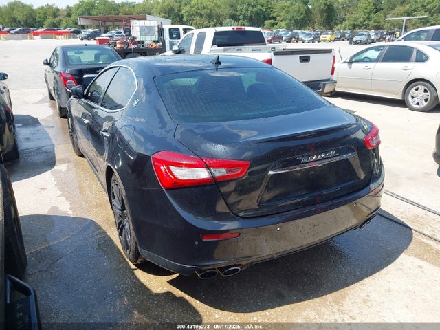 Maserati m156b 2014 ZAM57RTA1E1091447 Image 3