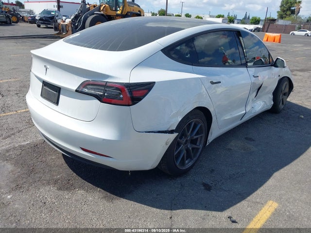 2021 TESLA MODEL 3 5YJ3E1EA3MF873223 Photo 3