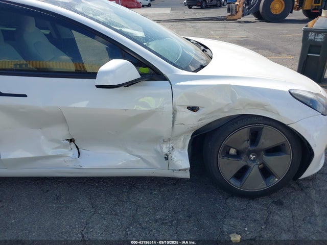 2021 TESLA MODEL 3 5YJ3E1EA3MF873223 Photo 5