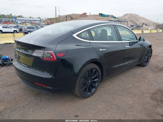 Продаж на аукціоні авто 2018 Tesla Model 3 Long Range/mid Range, vin: 5YJ3E1EA9JF046421, номер лоту: 43196485