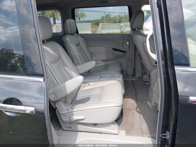 JN8AE2KP8F9128359 Nissan Quest
