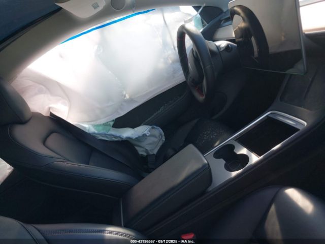 2022 TESLA MODEL Y 7SAYGDEE6NF337729 Photo 4