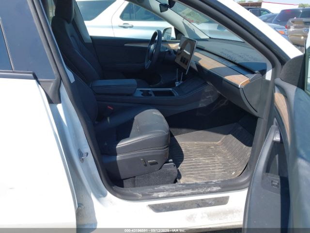 2025 TESLA MODEL Y 7SAYGDEE3SA343397 Photo 4