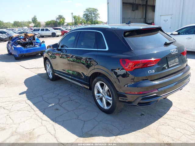 2020 AUDI Q3 WA1EECF3XL1106751 Photo 2