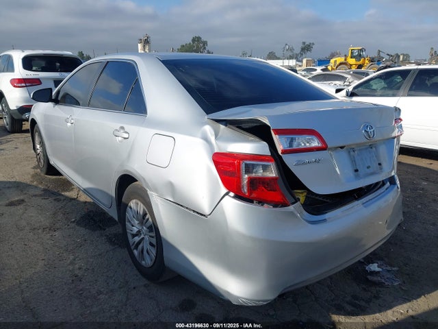 Toyota 2ar-fe 2014 4T4BF1FK1ER412645 Image 3