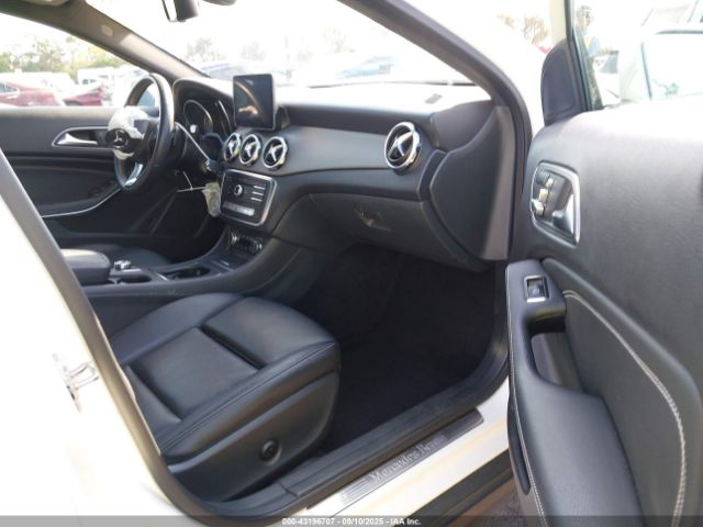 2020 MERCEDES-BENZ GLA 250 WDCTG4EBXLJ689368 Photo 4
