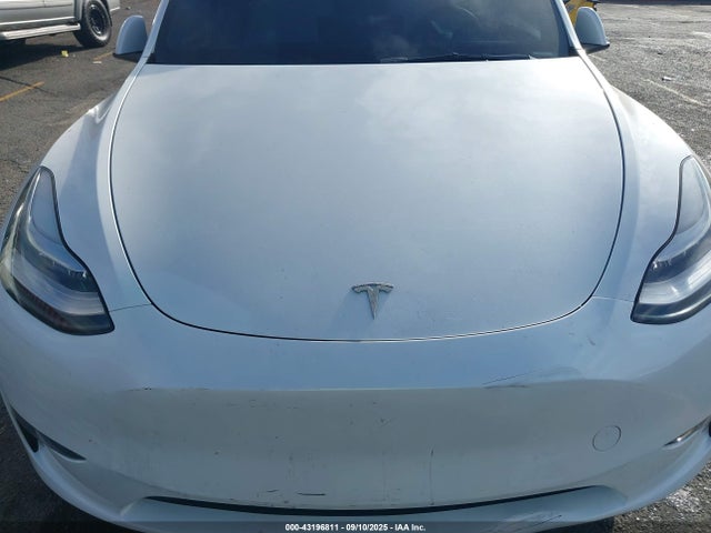 2023 TESLA MODEL Y 7SAYGDEE0PA135579 Photo 9