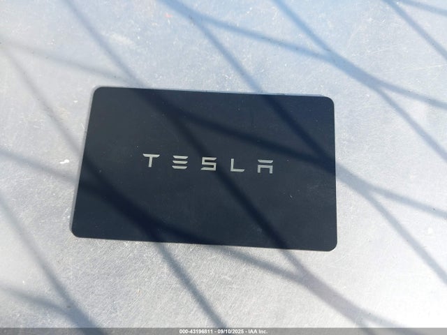 2023 TESLA MODEL Y 7SAYGDEE0PA135579 Photo 10