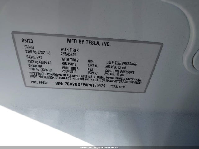 2023 TESLA MODEL Y 7SAYGDEE0PA135579 Photo 8