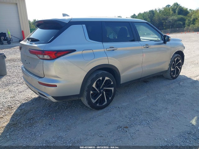2024 MITSUBISHI OUTLANDER JA4J4VA8XRZ081974 Photo 3