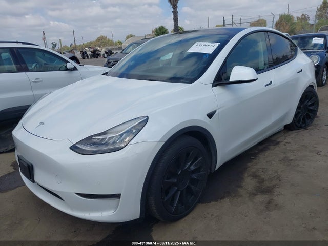 2022 TESLA MODEL Y 7SAYGDEE1NF386630 Photo 1