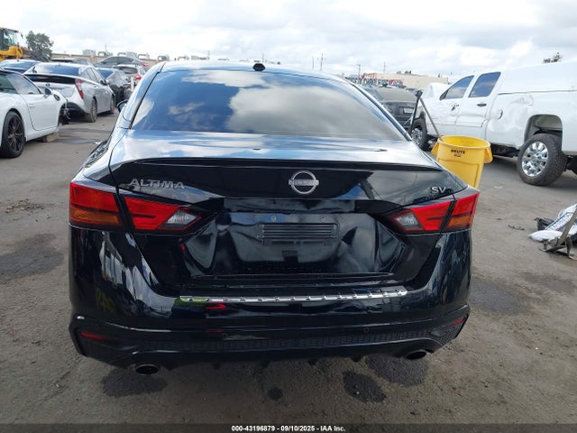 Nissan 2023 2023 1N4BL4DV6PN400175 Image 16