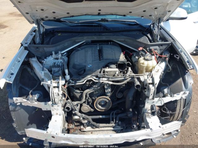 2018 BMW X5 5UXKR0C51J0X95159 Photo 9