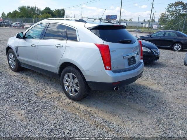 2016 CADILLAC SRX 3GYFNEE32GS572907 Photo 2