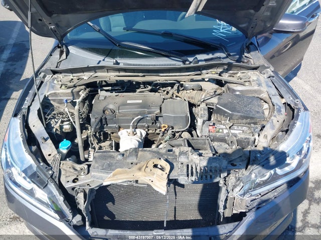 1HGCR2F78HA201803 Honda k24w1
