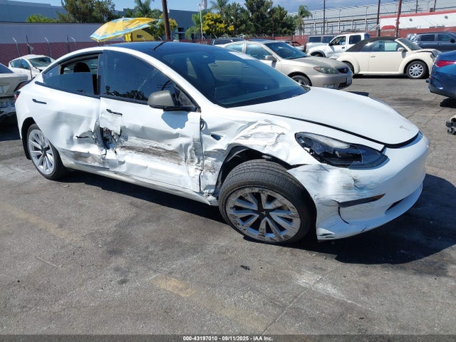 2021 TESLA MODEL 3 5YJ3E1EB2MF870662 Photo 0