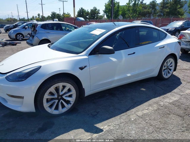2021 TESLA MODEL 3 5YJ3E1EB2MF870662 Photo 1