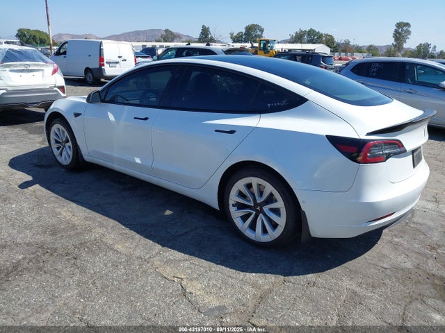 2021 TESLA MODEL 3 5YJ3E1EB2MF870662 Photo 2