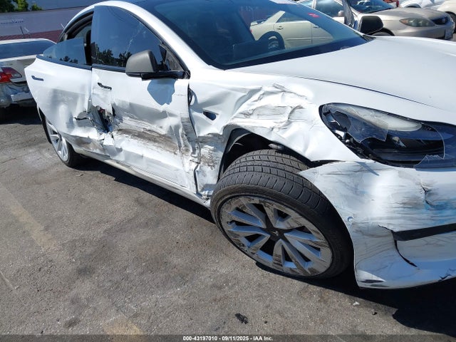 2021 TESLA MODEL 3 5YJ3E1EB2MF870662 Photo 5