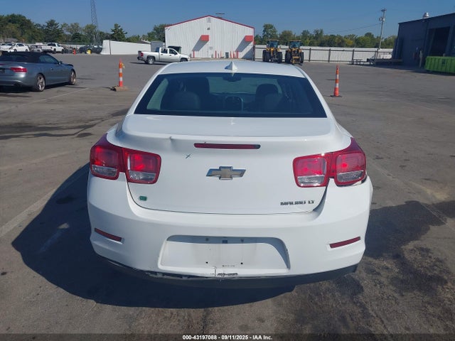 Chevrolet lkw 2015 1G11C5SL4FF118910 Image 15
